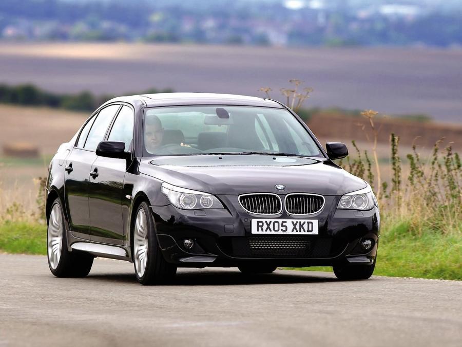 BMW 540i with M Sport package 2006 года  (UK) (фото 1 из 3)
